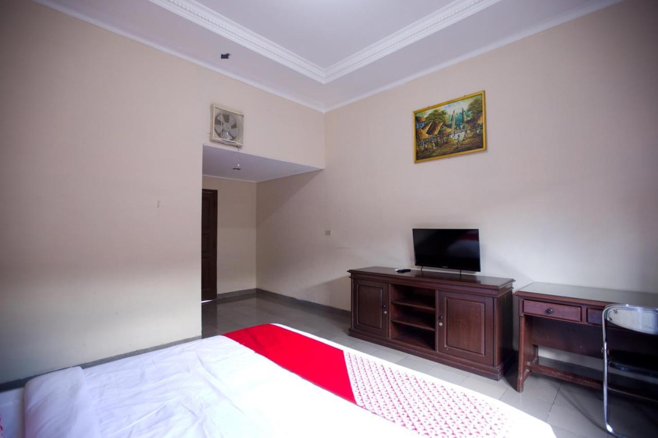 Oyo 3207 Hotel Gracia Bandar Lampung Eksteriør billede